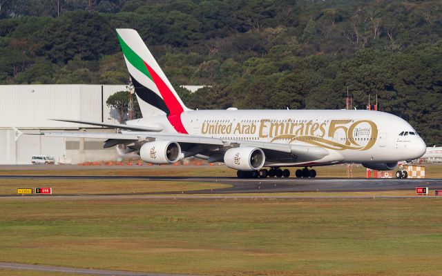 Airbus A380-800 (A6-EUU)