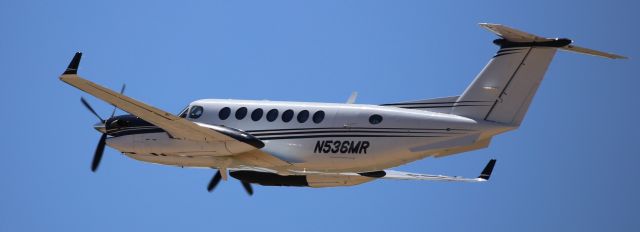 Beechcraft Super King Air 300 (N536MR) - 7 Apr 18