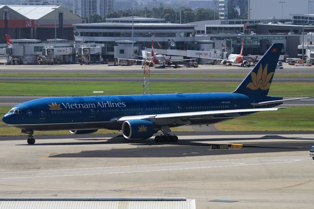 Boeing 777-200 (VN-A144)