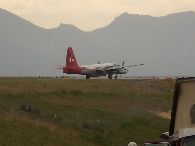 Lockheed P-2 Neptune (N1386C) - Heading out for another drop on the High Park fire in Northern Colorado