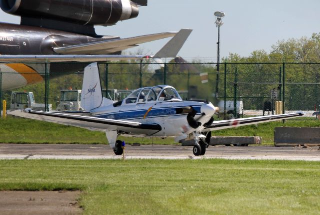FUJI T-3Kai (N608NA) - NASA N608NA, Beech T-34C Turbo Mentor (c/n GL-85), on TWY Romeo prior to departing RWY 24R on 9 May 2017.