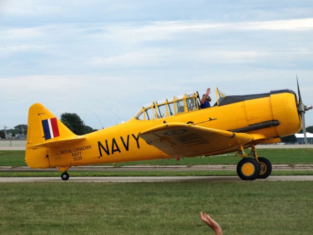 North American T-6 Texan (C-FNDB)