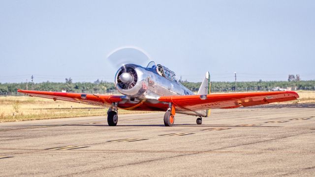 North American T-6 Texan (N390TB) - North American T-6D Texan at Madera Municipal Airport, Gathering of Warbirds Reunion, May 2022