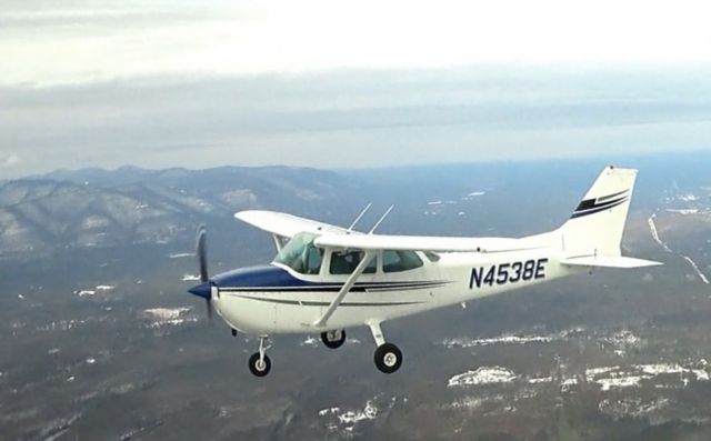 Cessna Skyhawk (N4538E)