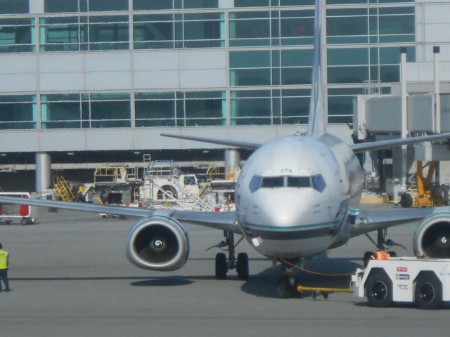 BOEING 737-400 (N778AS)
