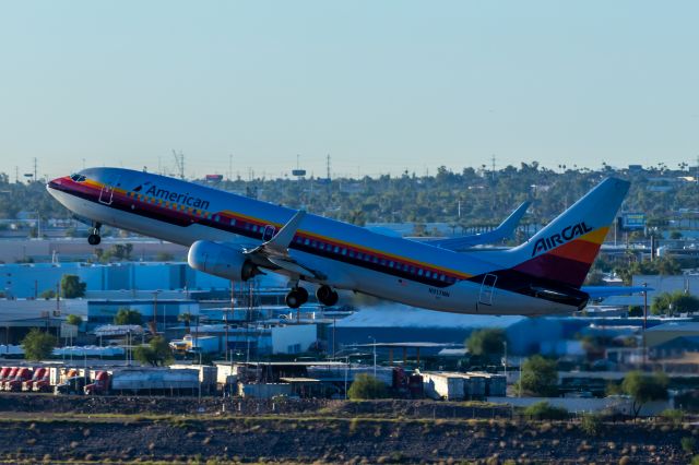 Boeing 737-800 (N917NN) - American Airlines 737-800 in AirCal retro livery taking off from PHX on 9/18/22. Taken with a Canon 850D and Canon EF 70-200mm f/2.8L IS II USM.