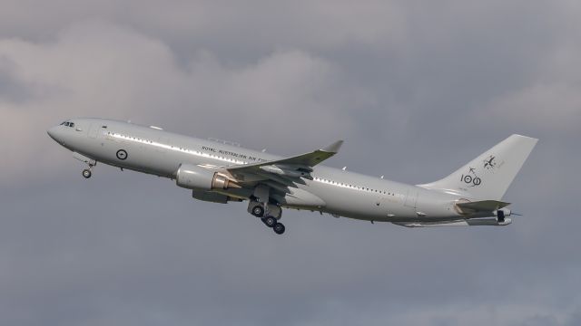 Airbus A330-200 (A39002)