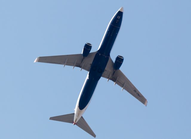 Boeing 737-800 (ZS-ZWU) - British Airways, operated by Comair, Flight CAW6241 from Johannesburg FAOR to Port Elizabeth FAPE, on approach to land in Port Elizabeth RWY 08, almost an hour late. Approach virtually directly above my home, this snapped at a nudge before 1:15pm on Tuesday 31 July, on a bright sunny winters day. I happened to notice on my FA FlightFeeder Skyview that this bird was heading directly for me, had to grab the kit, fit the long lens, and run outside just in time to catch her overhead of me at 4,550 ft and a ground speed of 240 kts. In the rush, the first few shots were completely out of focus, and had to regroup before grabbing this shot. Not the best, but at least I got it. This plane (Serial 33013) was delivered to Air Berlin (D-ABBK) in May 2003, and then to Comair in December 2016.