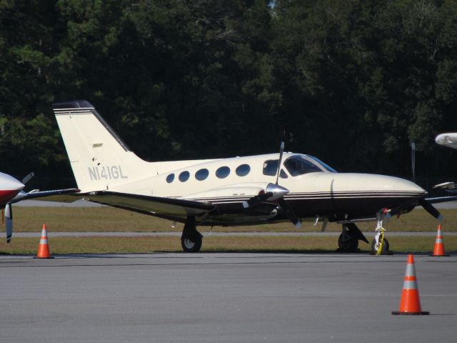 Cessna 421 (N141GL) - 11/28/09