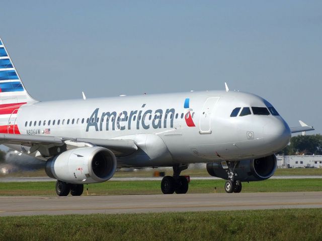 Airbus A319 (N806AW)