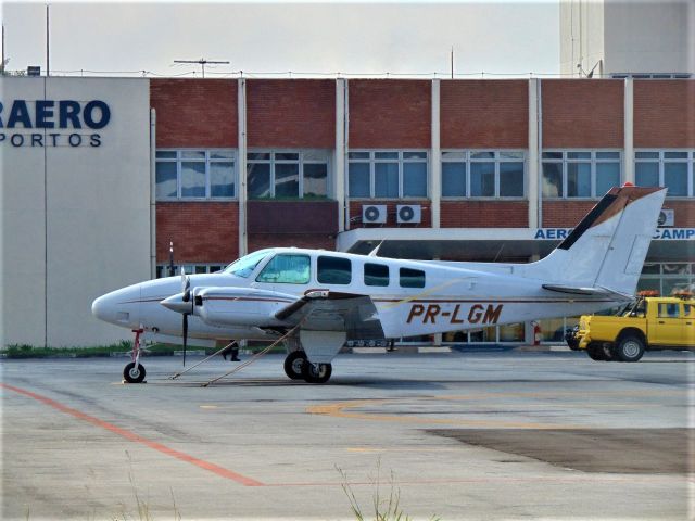 Beechcraft Baron (58) (PR-LGM) - Private - Loteamento Residencial Barcelona Ltda - Brasil br /Beech Aircraft - BE58br /PR-LGM   cn TH-1859br /Aeroporto Campo de Marte - SP - Brasil (SBMT)br /Date: April, 14 2018br /Photo: Marcos Pereirabr /Comments: No commentsbr /Instagram: @map1982  @map_spotter  @aeroportodepousoalegre