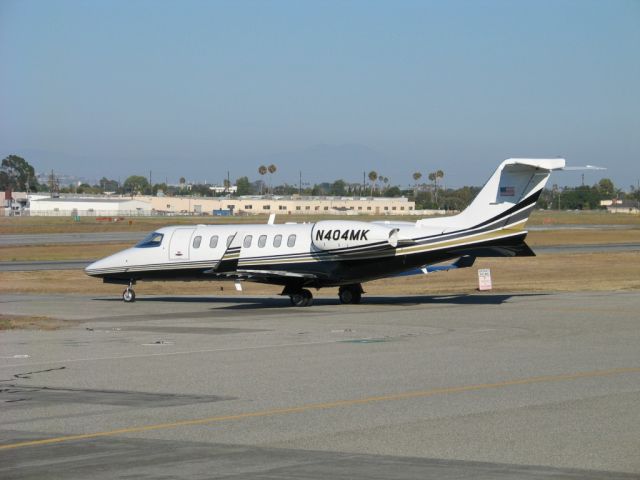 Learjet 45 (N404MK)