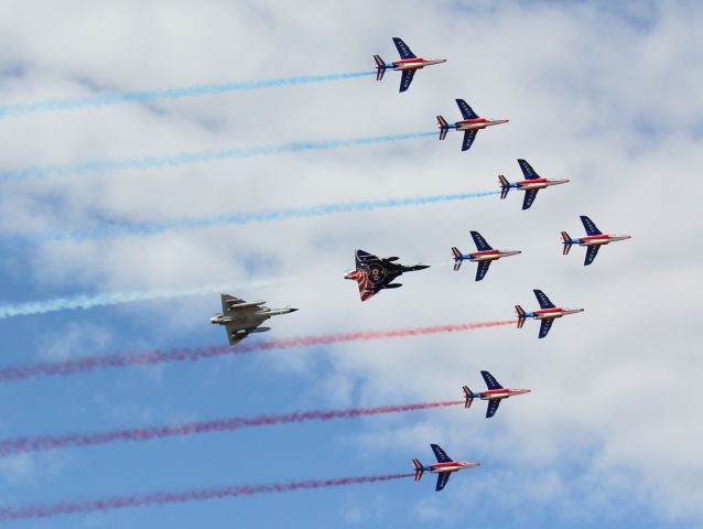 — — - FRENCH ACROBATIC PATROL WITH TWO MIRAGE 2000 "RAMEX DELTA"