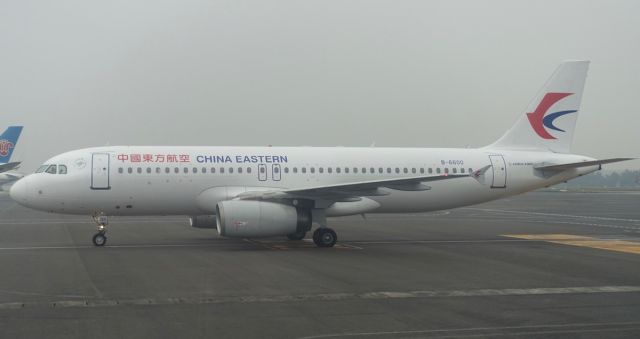 Airbus A319 (B-6600) - China Eastern A319 at Chengdu, correct me if Im wrong.