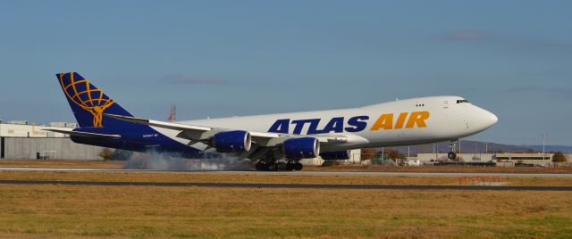 BOEING 747-8 (N855GT) - Atlas Air N855GT touching down on runway 18L at Huntsville.