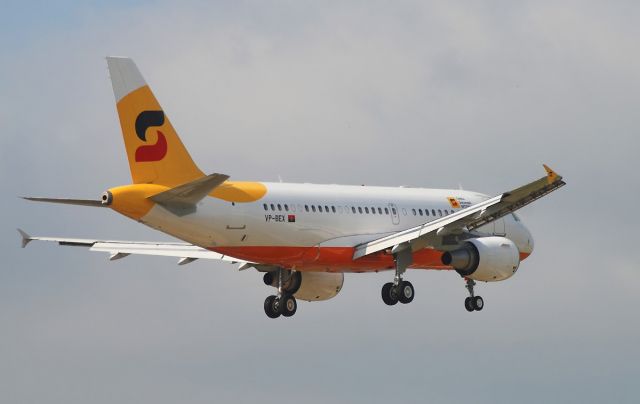 Airbus A319 (VP-BEX)