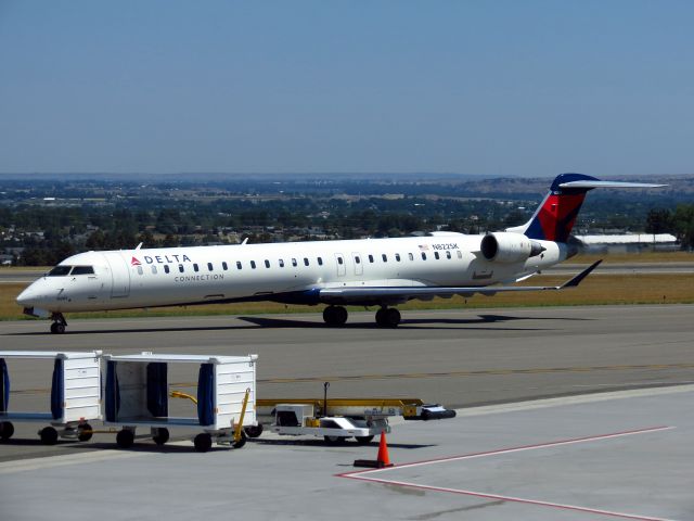 Canadair Regional Jet CRJ-900 (N822SK)