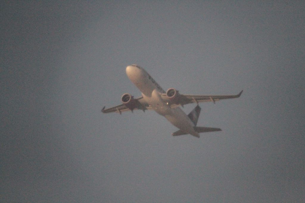 Airbus A321 (N530VL) - DEPARTURE FROM 27 MMTJ