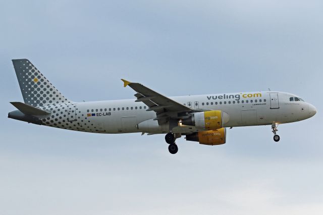 Airbus A320 (EC-LAB)