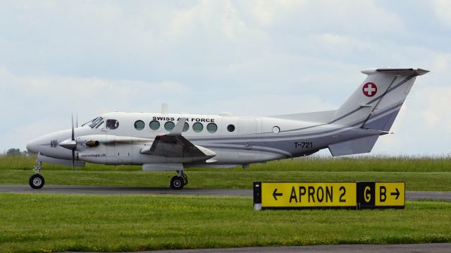 Beechcraft Super King Air 350 (T721)