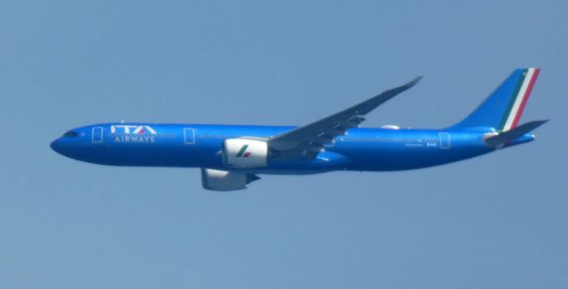 Airbus A330-900 (EI-HJO) - Aircraft out over the Ocean near Sandy Hook NJ, 19 air miles to JFK from the Summer of 2023.
