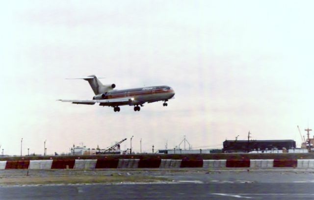 BOEING 727-200 — - KEWR Early 80s