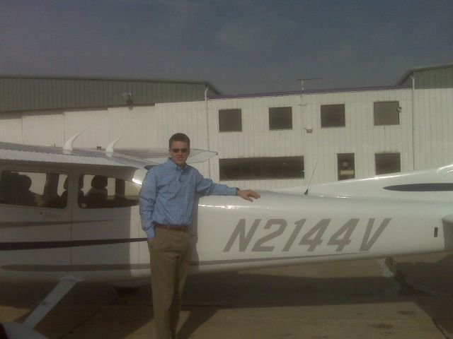 Cessna Skylane (N2144V) - Best damn FO in GA, Matt in Wichita.  Matt, did you check the oil?