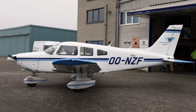 Piper Cherokee (OO-NZF)