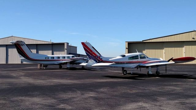 Cessna 310 (N90FC) - N90FC and N5SY Dispactiong for Medevac from KBNA