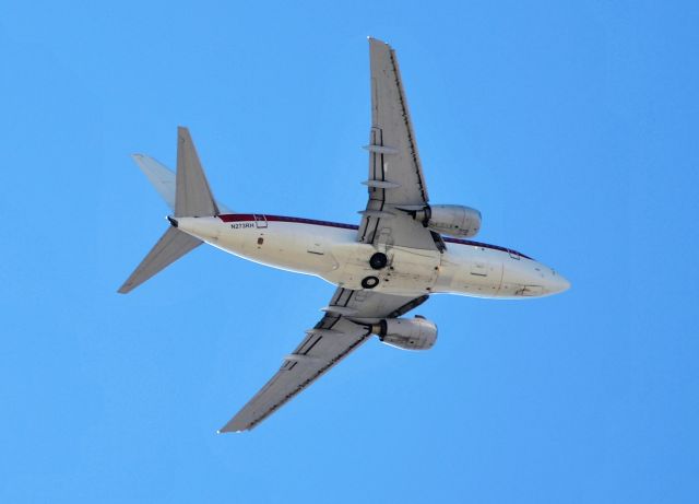 BOEING 737-600 (N273RH)