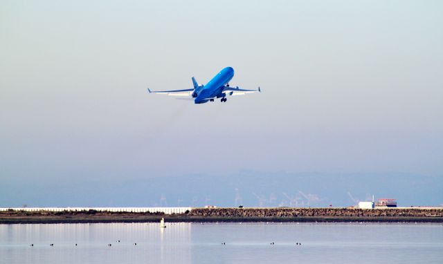 Boeing MD-11 (PH-KCE)