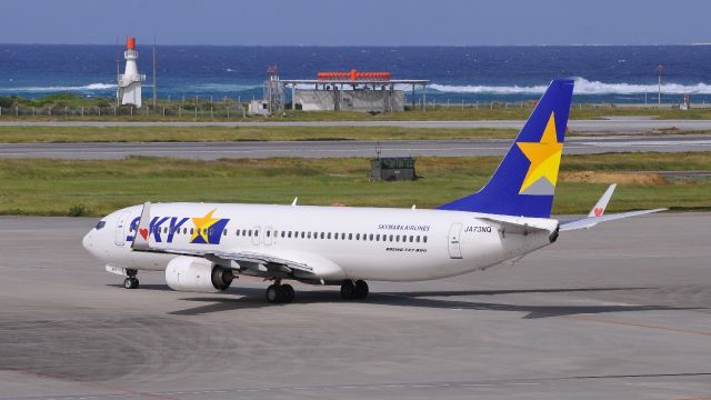 Boeing 737-800 (JA73NQ)