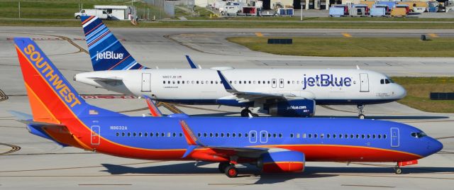 Boeing 737-800 (N8632A) - Taxiing to gate as N807JB taxies to RWY 28R