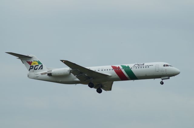 Fokker 100 (CS-TPC)
