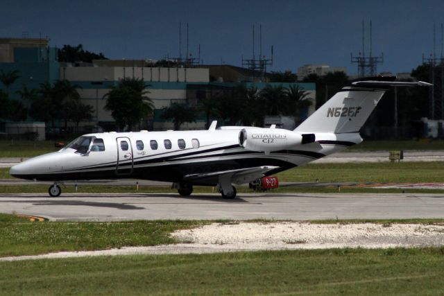 Cessna Citation CJ2+ (N525F) - Lining up to depart rwy 9 on 3-Nov-17 heading for KTTA.