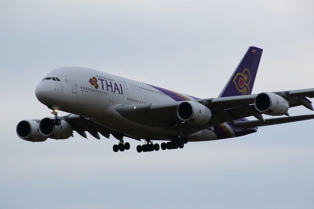 Airbus A380-800 (HS-TUE)