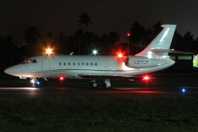 Dassault Falcon 2000 (N977CP)