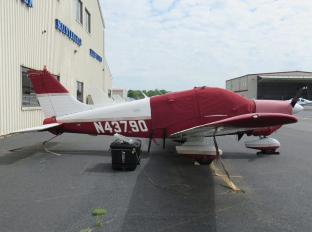 Piper Cherokee (N43790)