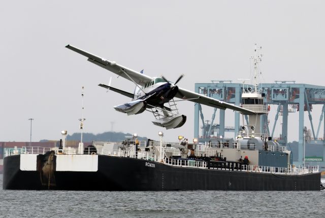 Cessna Caravan (N819BB) - Tailwind C208 departing Boston Harbor (BOS) on 9/30/23. 