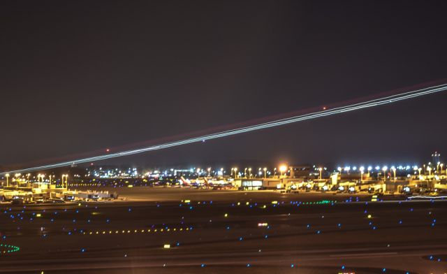 Boeing 757-200 (N693DL)