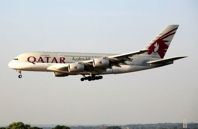 Airbus A380-800 (A7-APE)