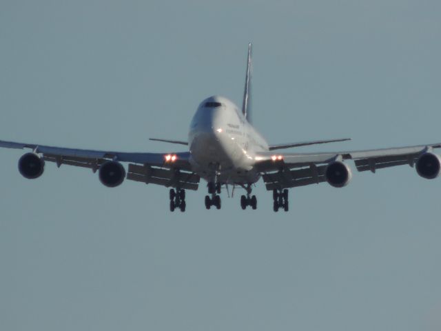 Boeing 747-400 (ABD666)
