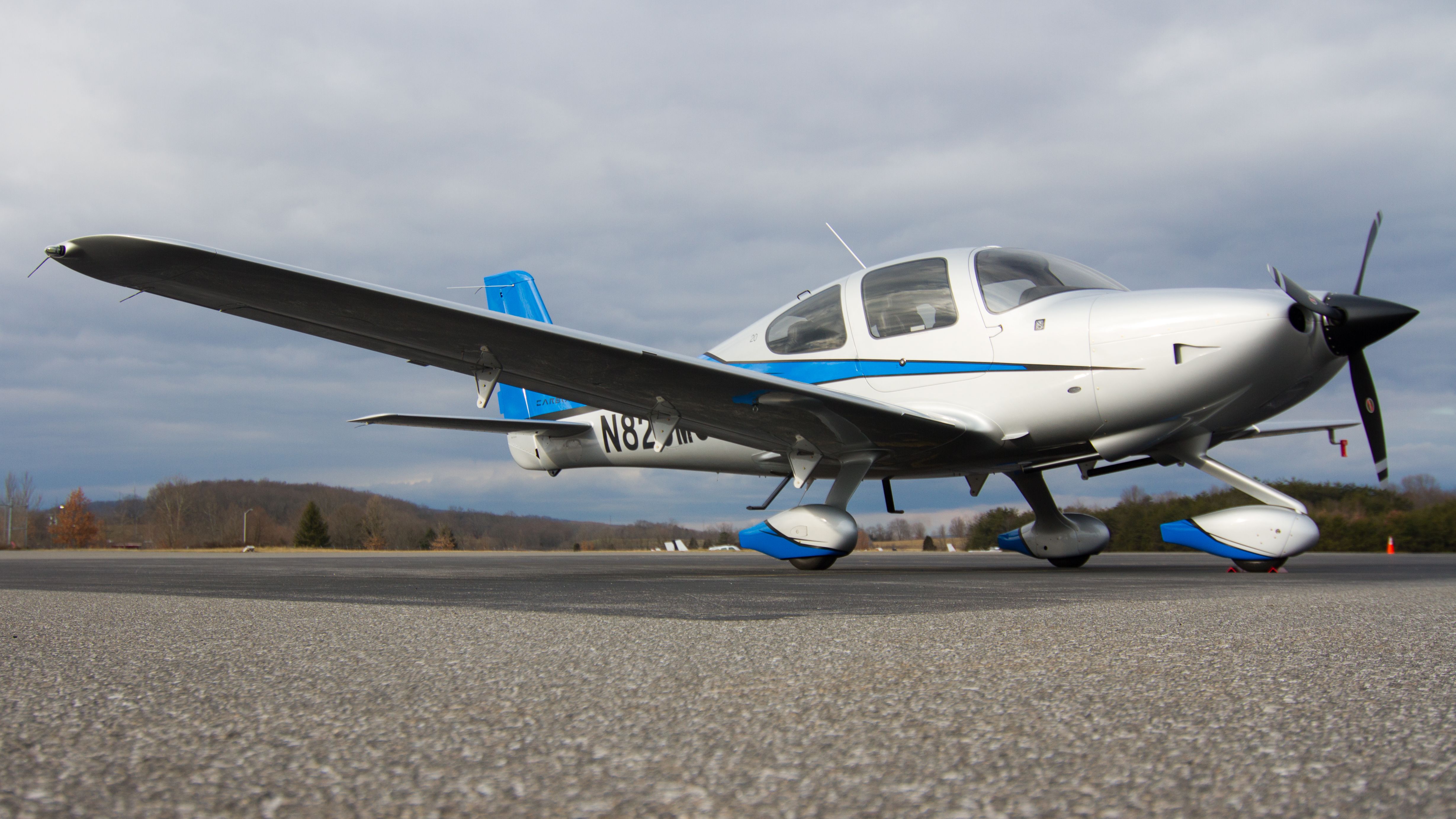 Cirrus SR-20 (N826MS)