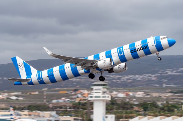 Airbus A321 (D-ATCF) - New Livery of Condor