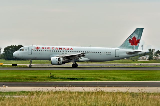 Airbus A320 (C-FDRP)