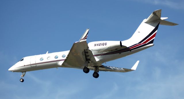 Gulfstream Aerospace Gulfstream IV (N421QS) - Landing 30L @ KSJC, 05-06-2012