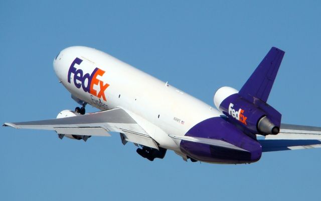 McDonnell Douglas DC-10 (N389FE)