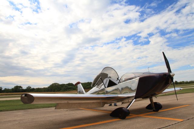 N861SX — - Taken by Chris Padilla at Mt. Hawley Airport, Peoria, IL.br /a rel=nofollow href=http://www.cisportsphotos.com/mt_hawley_2011-09-17http://www.cisportsphotos.com/mt_hawley_2011-09-17/a