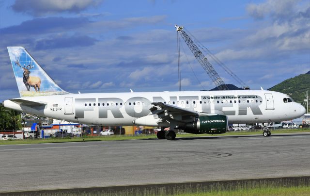 Airbus A320 (N213FR)