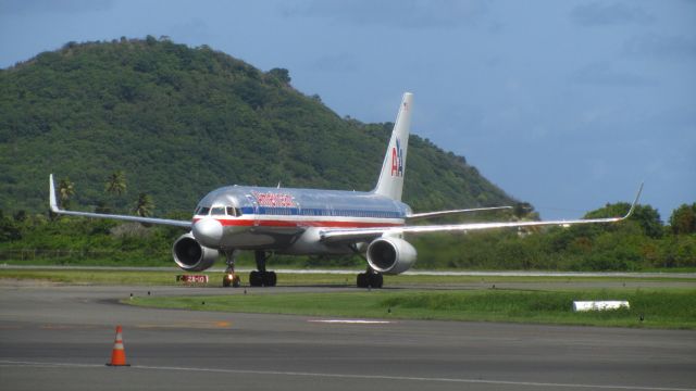 BOEING 767-200 (N676AN)